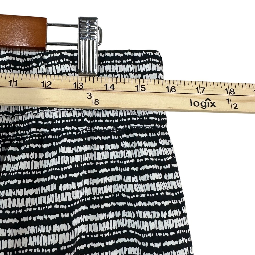 T by Talbots Womens MP Black White Striped Athletic Skort Cargo Pockets - Picture 7 of 10
